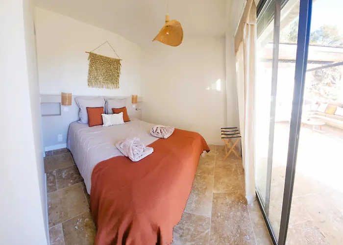 Вилла Les Tonnelles - Saint-clair *